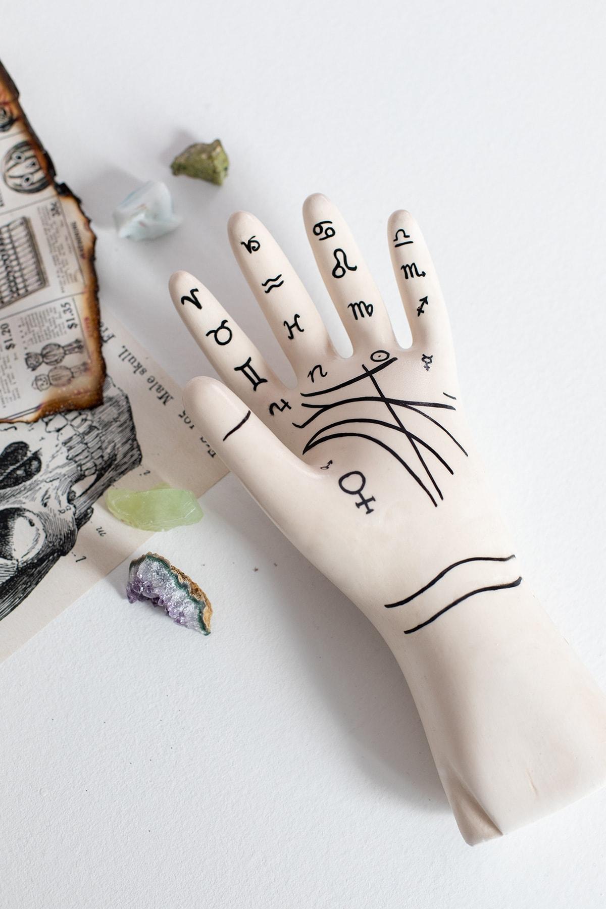 $10 DIY Palmistry Sculpture