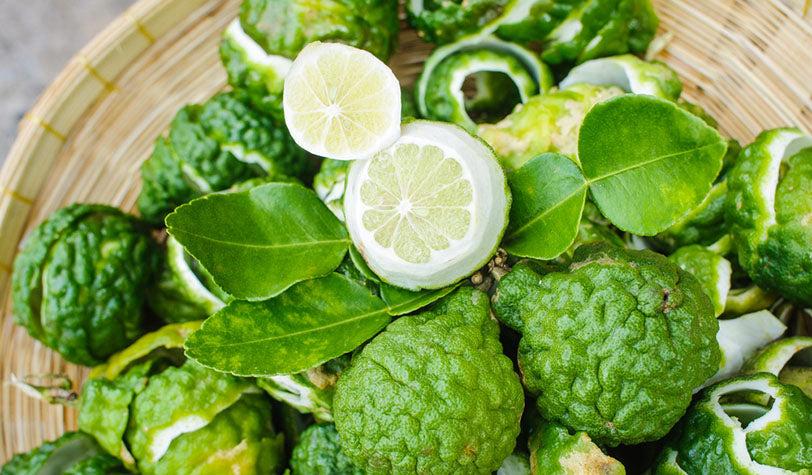 peeled bergamot in basket