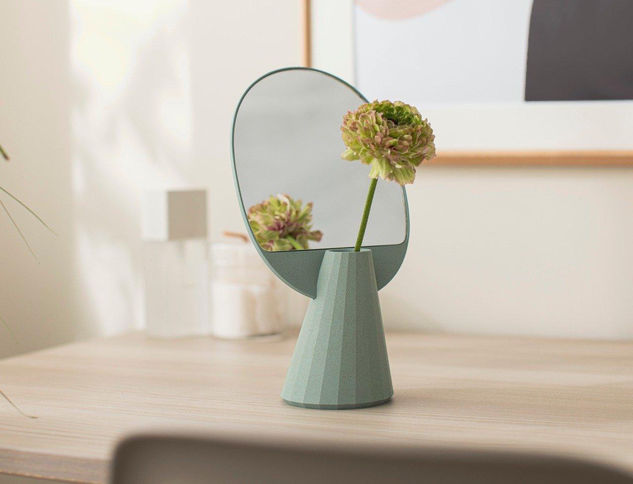 What is a Bud Vase? Uncovering Its Unique Charm and Our 3 Best Finds