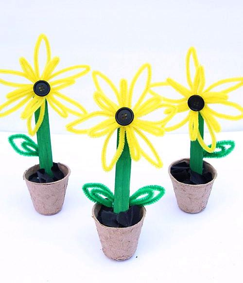 40+ Awesome Pipe Cleaner Crafts - Pipe Cleaner Sunflowers