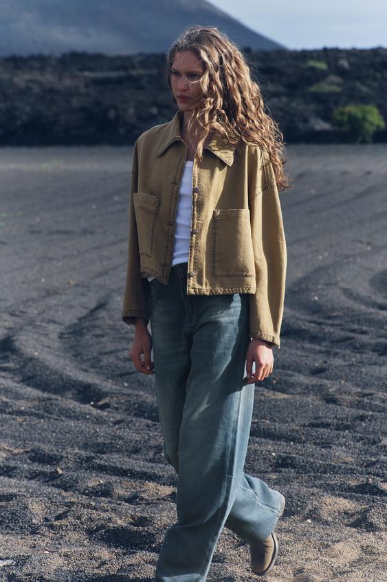 Zara model weaing blazer for does Zara restock blog