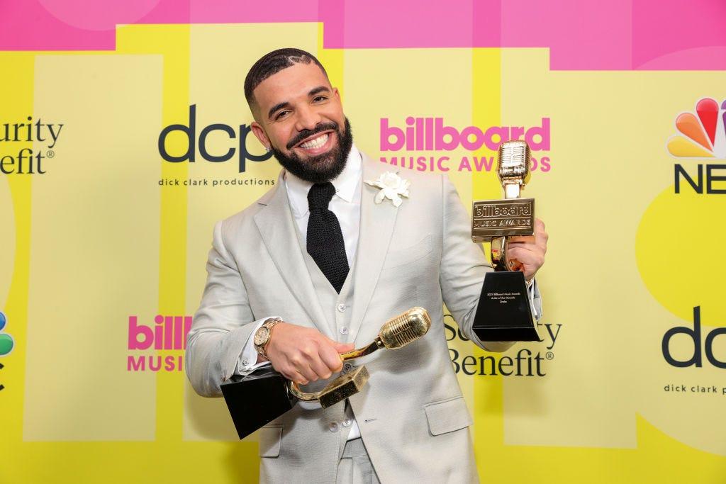 LOS ANGELES, CALIFORNIA - MAY 23: Drake, winner of the Artist of the Decade Award, poses backstage for the 2021 Billboard Music Awards, broadcast on May 23, 2021 at Microsoft Theater in Los Angeles, California.