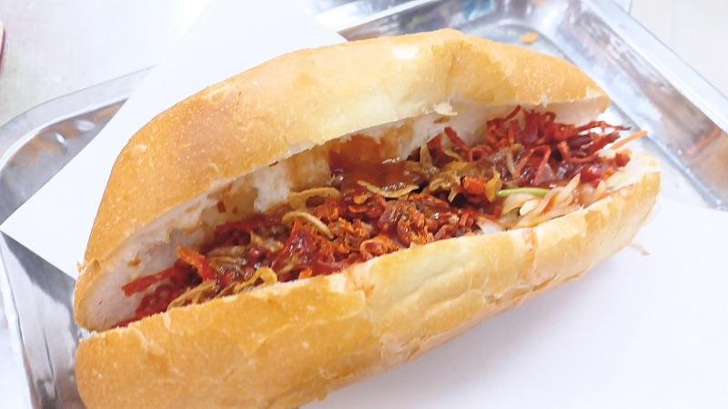 toasted bahn mi hanoi food