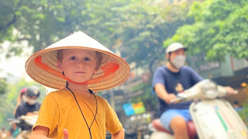 hanoi kids backpacking family