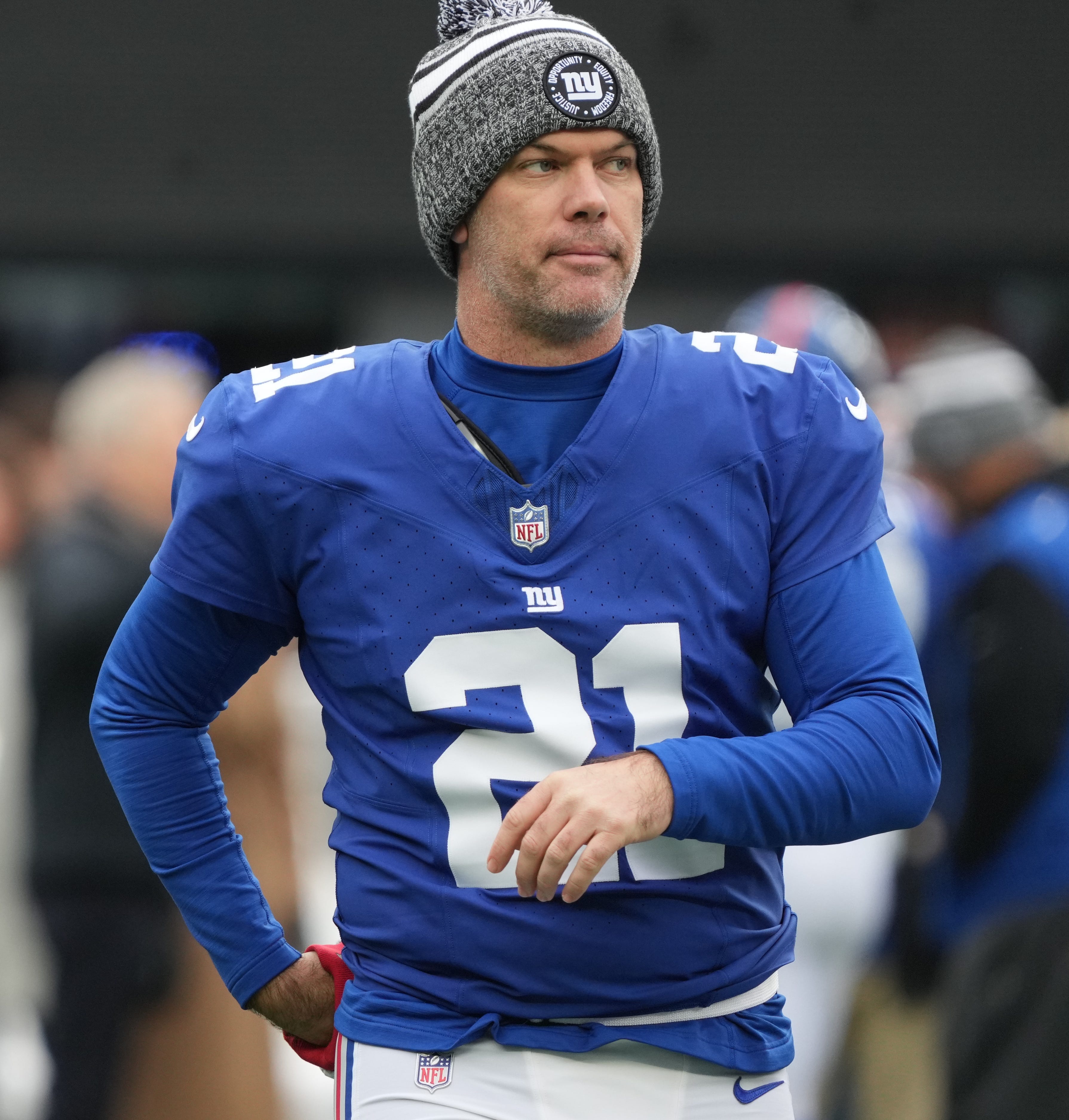Former Green Bay Packers kicker Mason Crosby missed a late go-ahead field goal for the New York Giants against the Los Angeles Rams on Sunday.