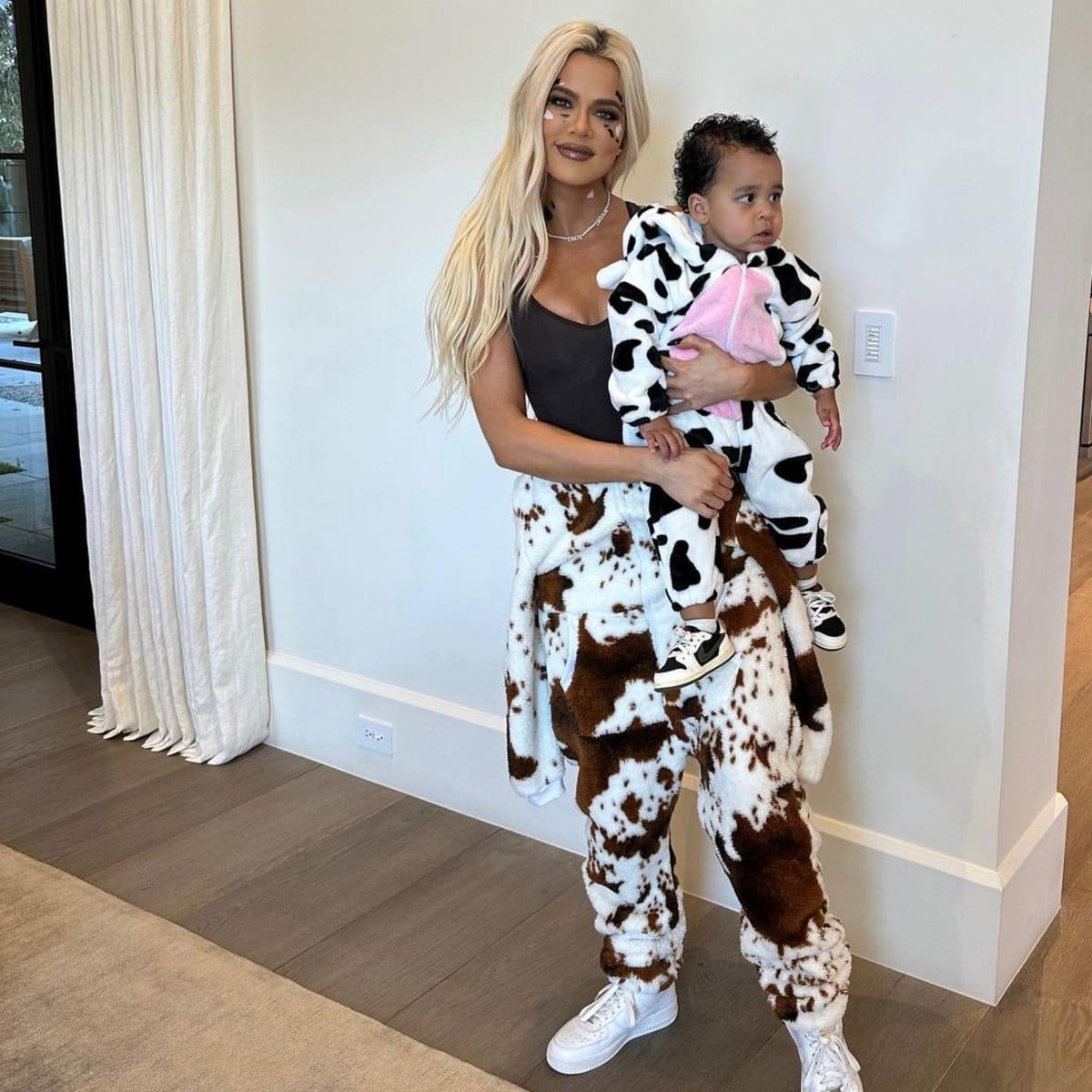Khloe Kardashian twins with son Tatum in matching Halloween costume (Instagram/@khloekardashian)