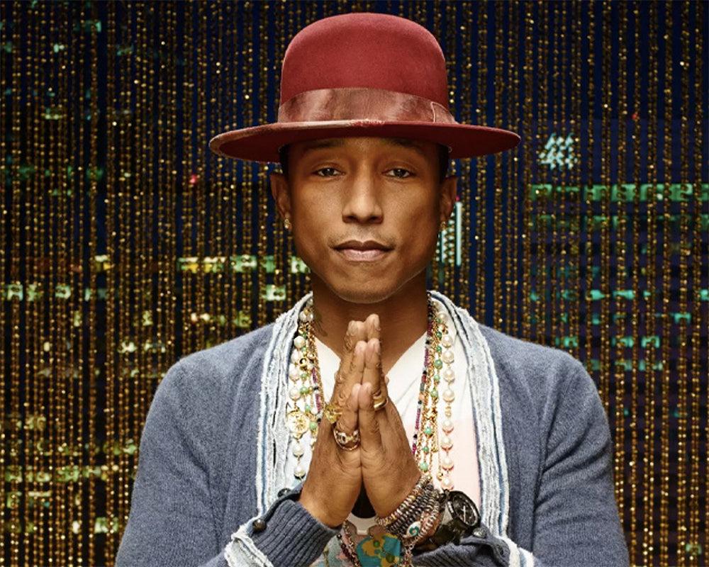 Men Wearing Pearls Trend 2023: Pharrell Williams Pearl Necklaces