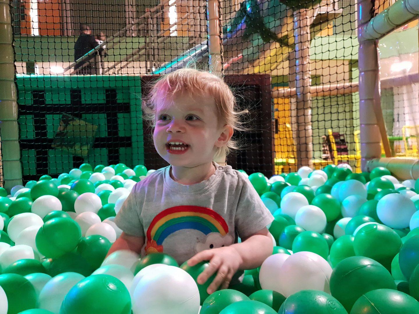 Ball pool soft play at Dinotropolis, Bluewater