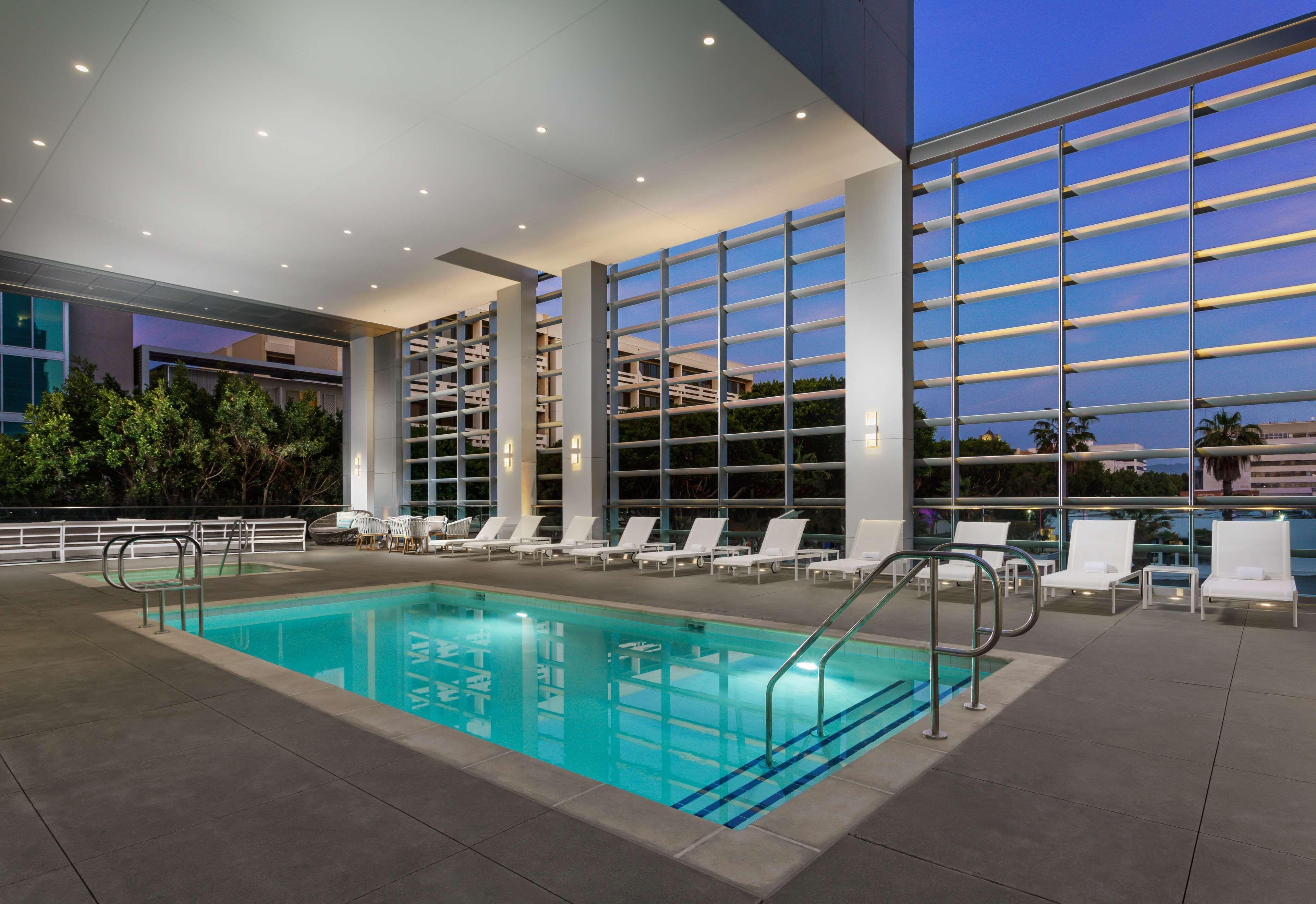 Hampton Inn & Suites Santa Monica