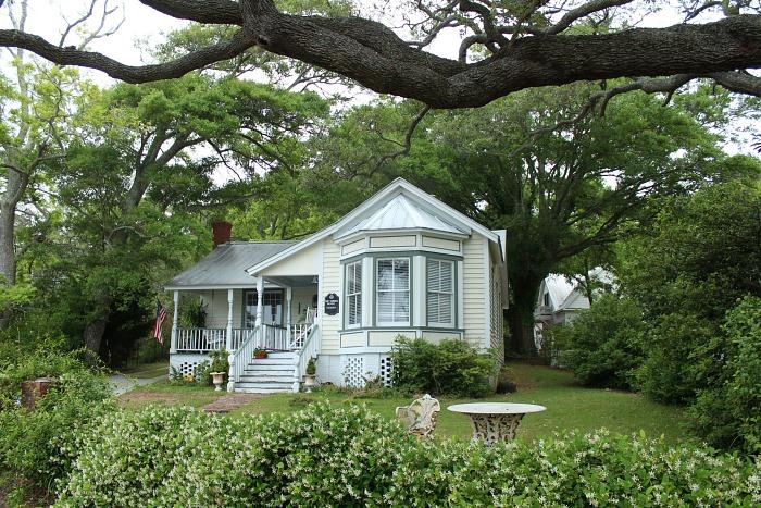 Alex's House In Safe Haven