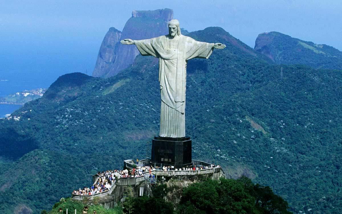 statue mount Corcovado rio brazil