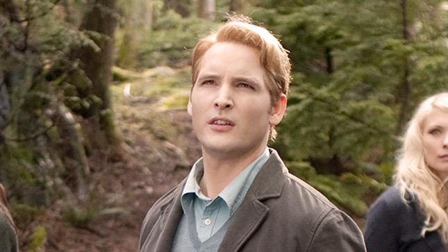 A still image of Peter Facinelli as Carlisle Cullen.