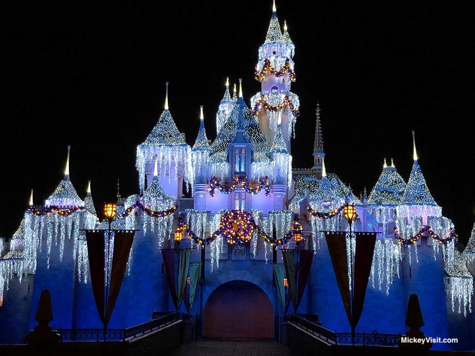 Disneyland Christmas Decorations